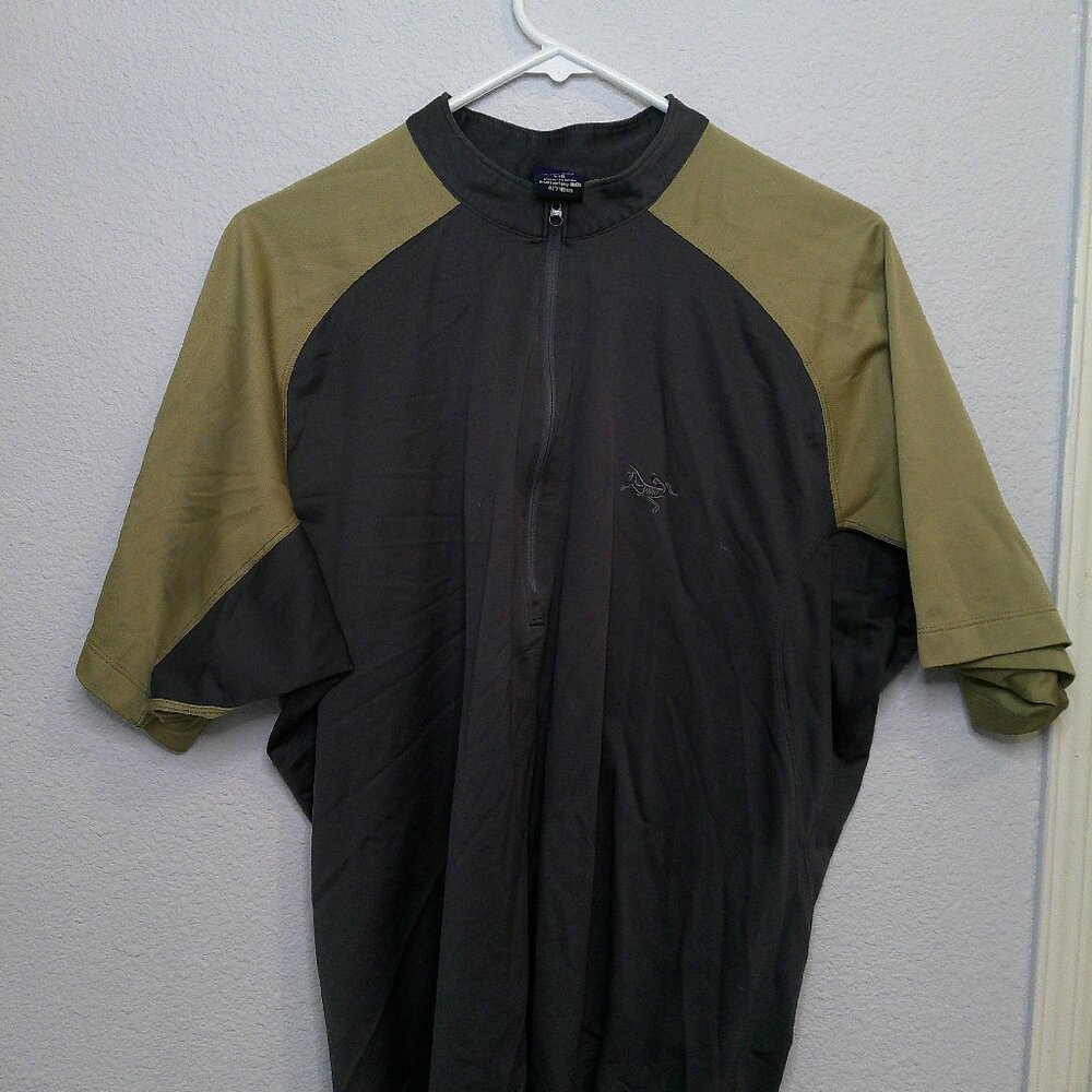 Arc'teryx Black and Olive Men's Jersey